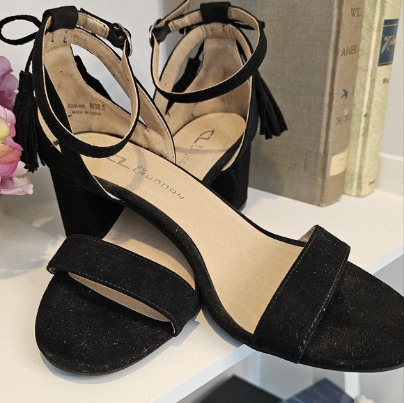 Black suedette ankle strap heeled sandals with tassels - Picture 5 of 7